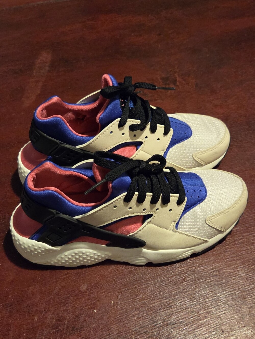 Nike Huarache Run Dese Sand Persian/Violet/ Watermelon Size 6.5 Running Sneakers